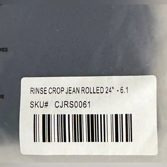 Measure & Made Dark Wash Rolled Crop Mid Rise Jean Size 6 (Fit Logic 1)      NWT - Picture 6 of 6